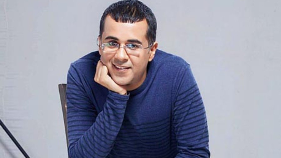 Icon of the Day: Chetan Bhagat – India's Literary Star!