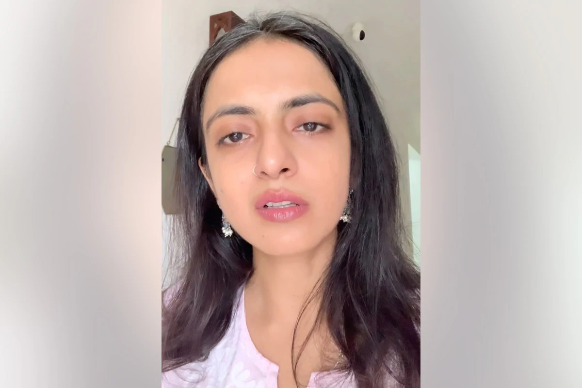 Woman allegedly assaulted in Gurugram for feeding stray dogs!
