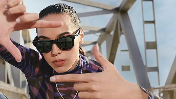 Goodbye Phones? Ray-Ban Smart Glasses Can Do It All!