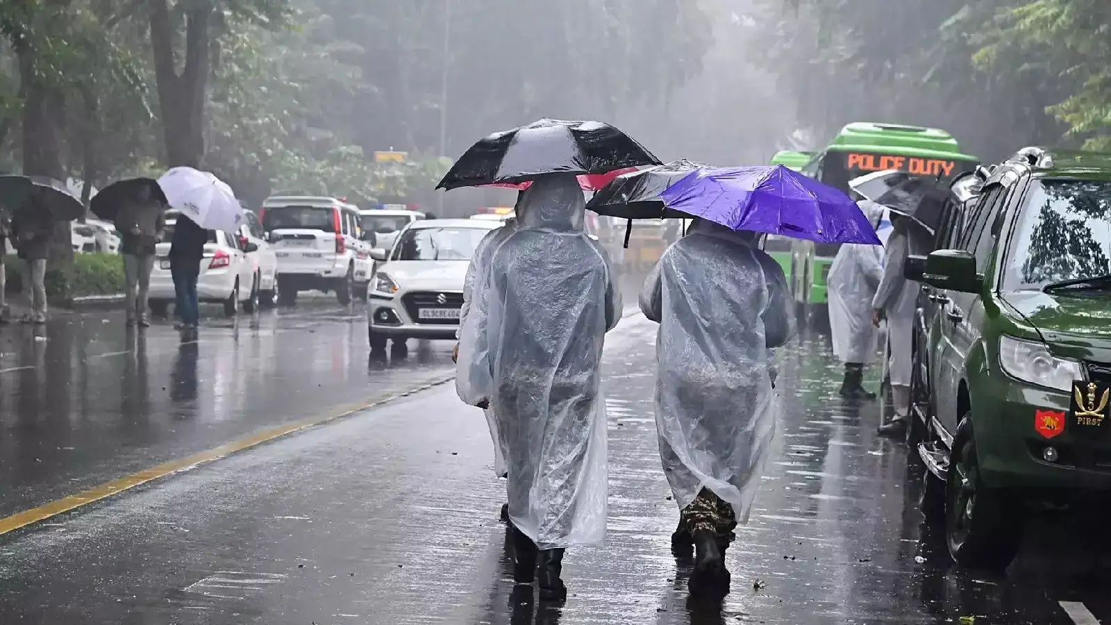 Rain alert! thunderstorms predicted in Delhi tomorrow.
