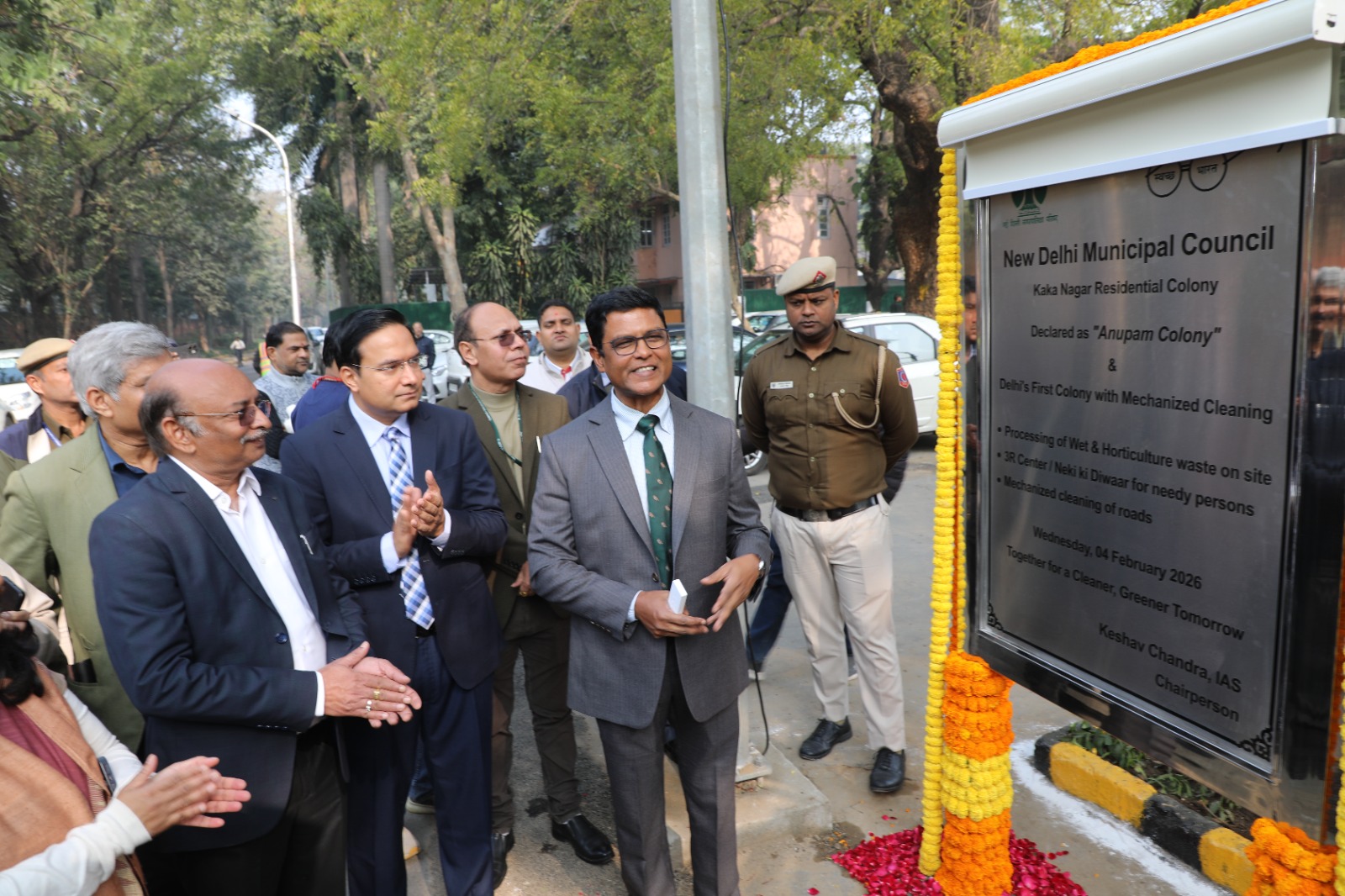 Why is Kaka Nagar Delhi’s first truly dust-free colony now?