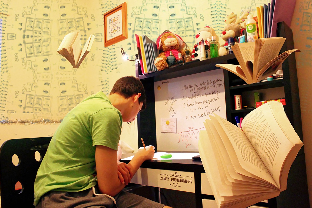 10 Simple tips to crack Bank Exams on your first attempt!