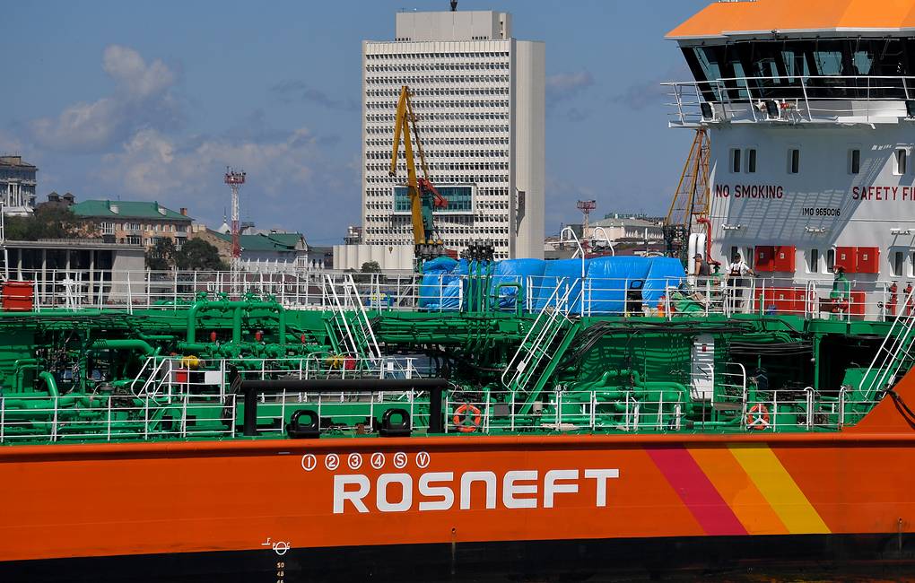 Is Ambani about to take over India's oil market?
