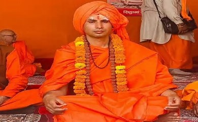 FIR registered against 113 individuals for attacking Mahamandaleshwar Kaushlendra Giri in UP's Ballia!