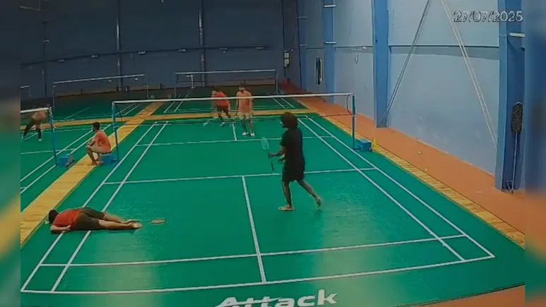25‑Year‑Old collapses and dies playing Badminton in Hyderabad!