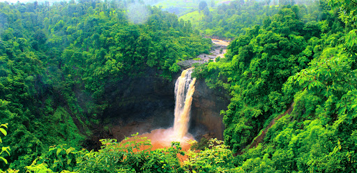 5 peaceful getaways in Maharashtra perfect for a weekend trip on a rainy day