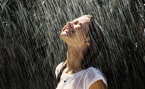 Why dermatologists suggest against trusting the rain