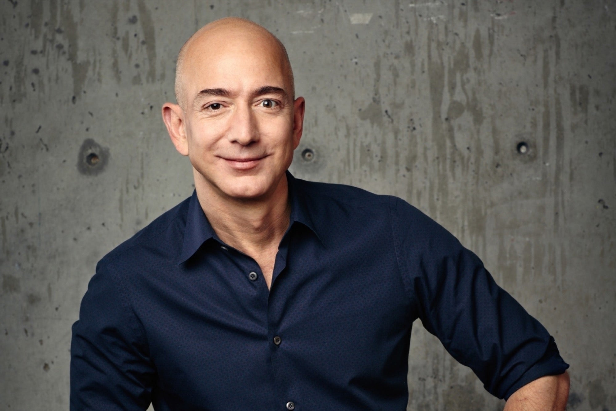 This unexpected question helped Bezos build the Amazon empire!