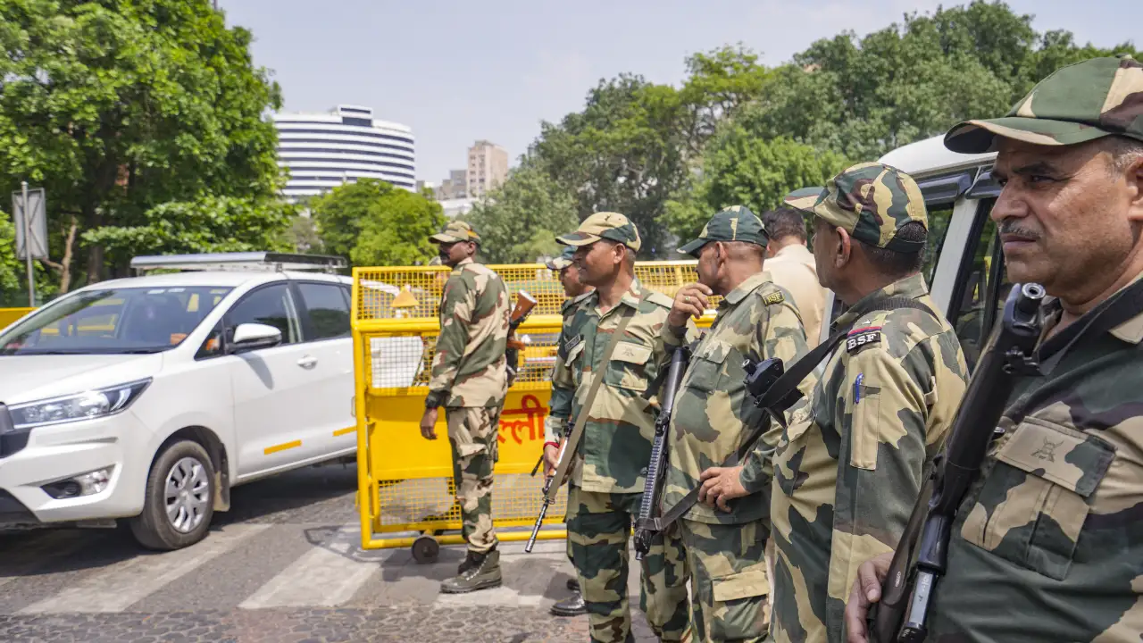 Disaster management mock drill conducted at 55 locations across Delhi!