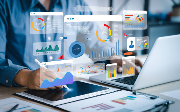 Marketing or Analytics  Which career pays more globally!