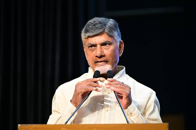 Naidu Promotes Amaravati Project in Singapore