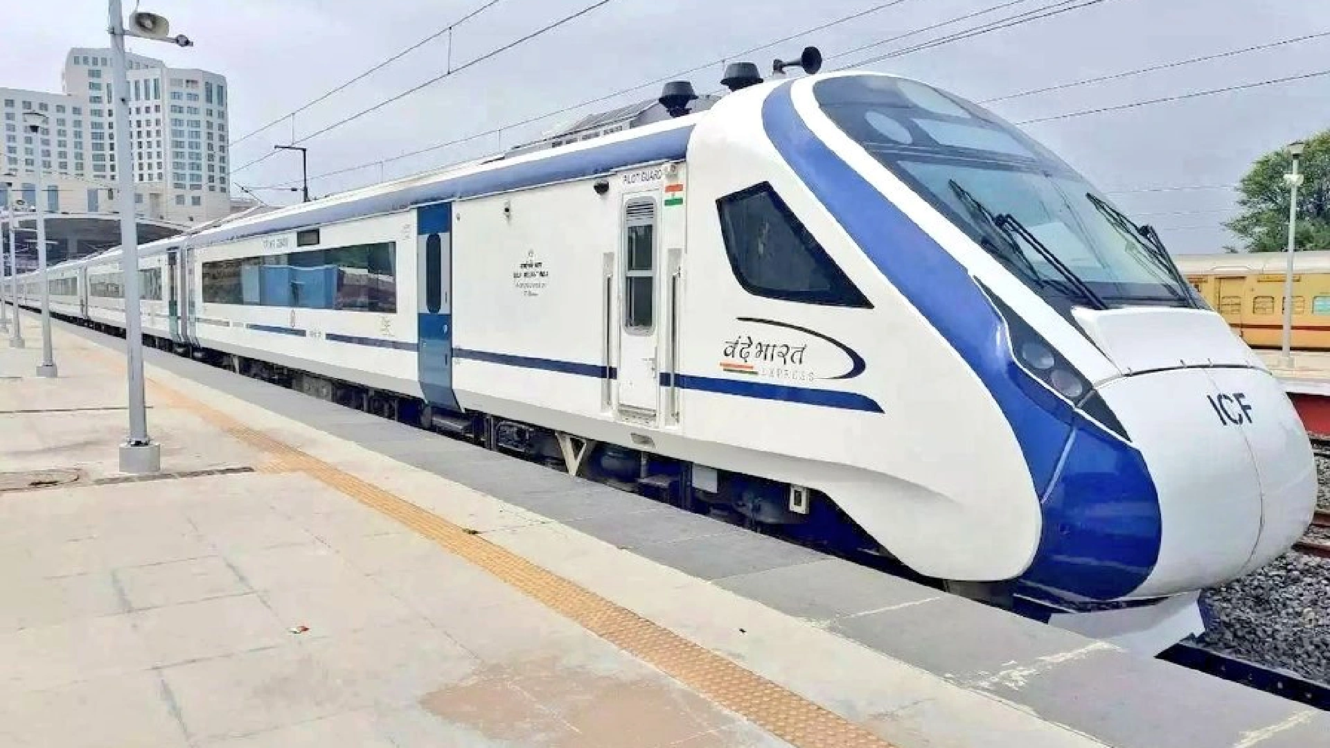 India s fastest Train now has the quickest booking too - Find out how!