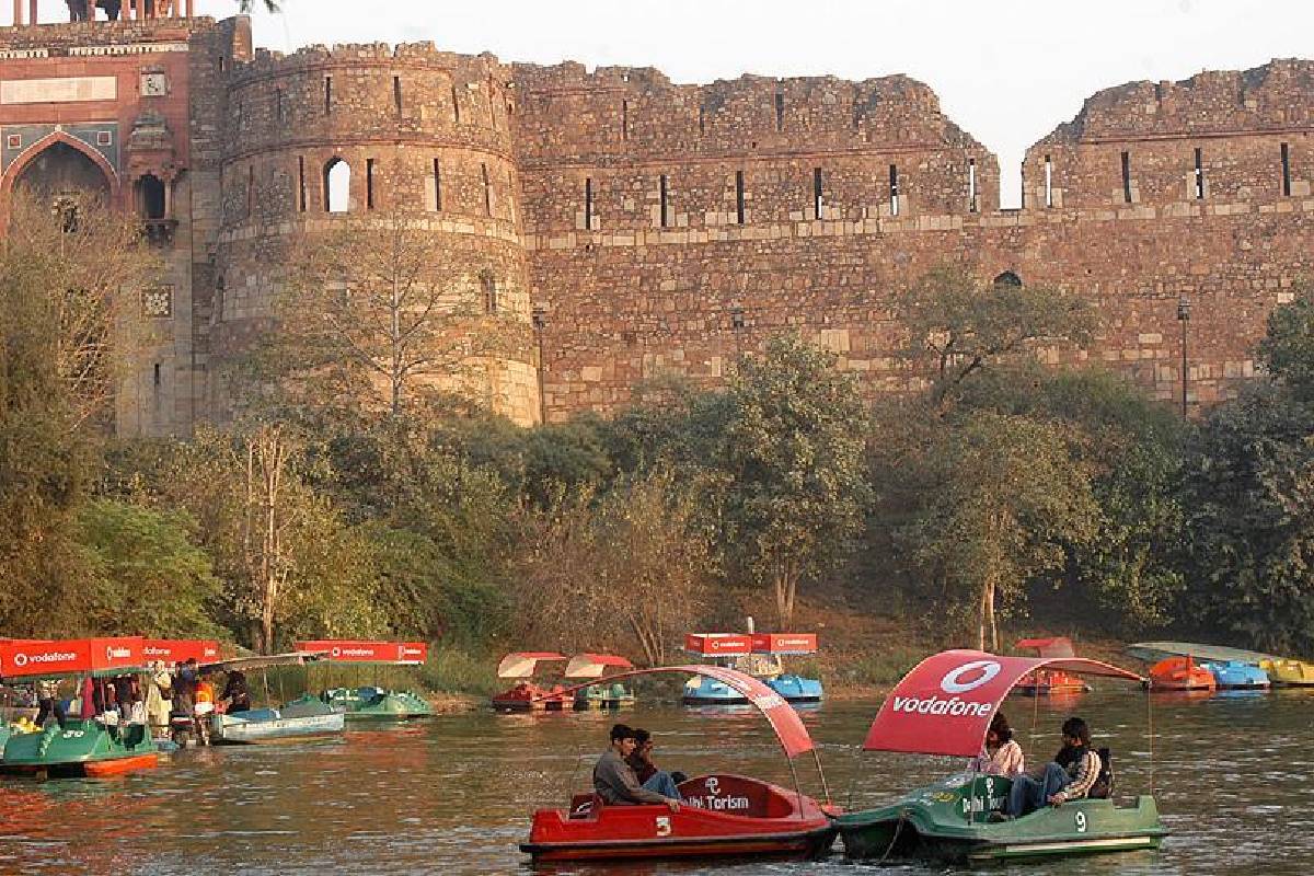 Purana Qila’s Iconic Boat Ride Is Back After 10 Years!
