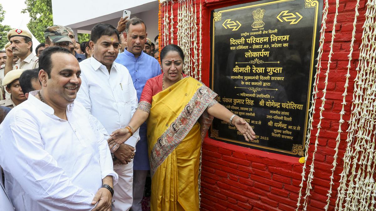 Delhi gets 105 new e-buses!