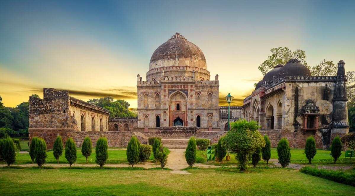 Explore Delhi on a Budget: 10 Must-do weekend activities under ₹100