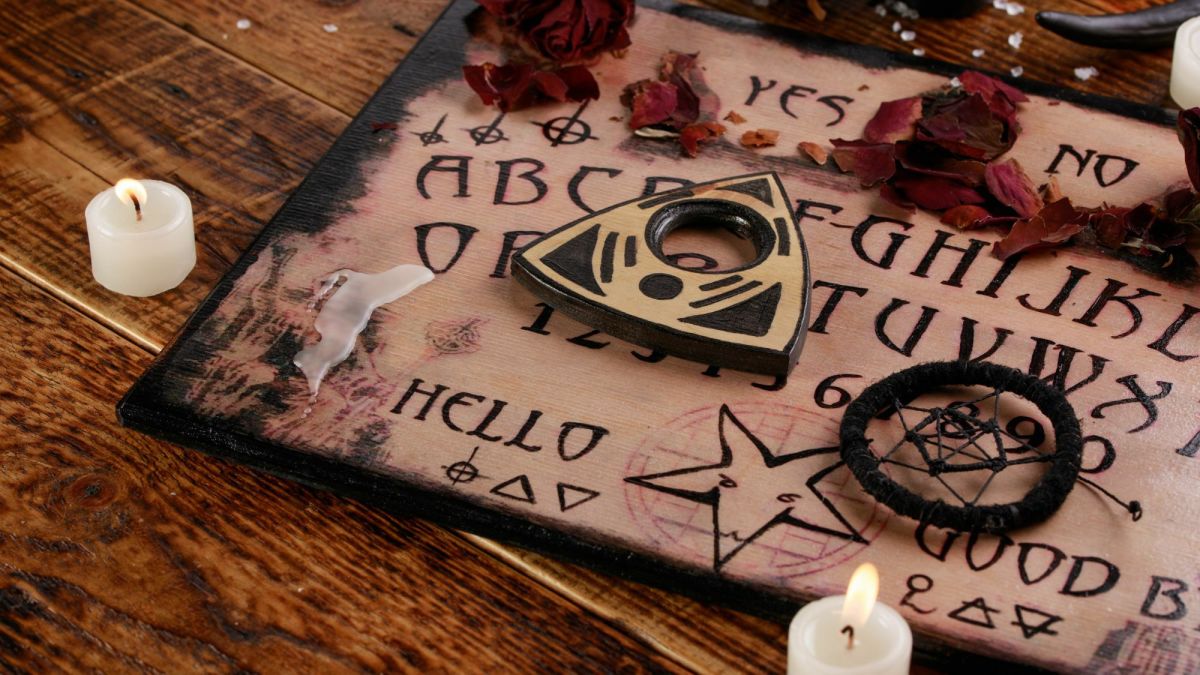 The Japanese Ritual that should never be Played Alone!