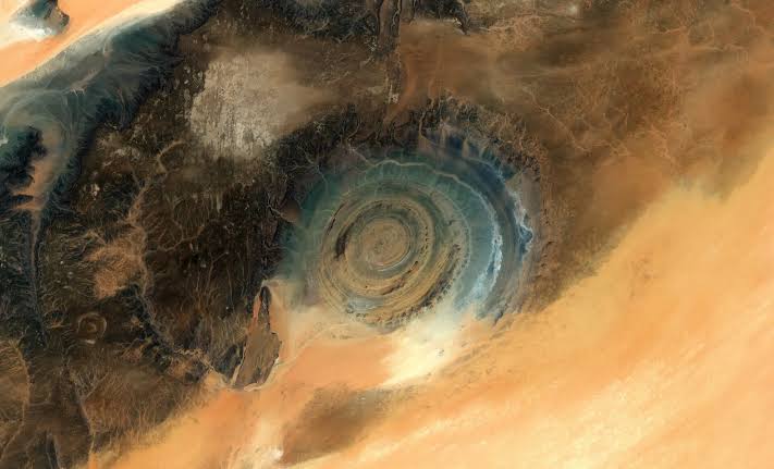 Saharan Mystery Rings: Space Photo Reveals Ancient Geology!