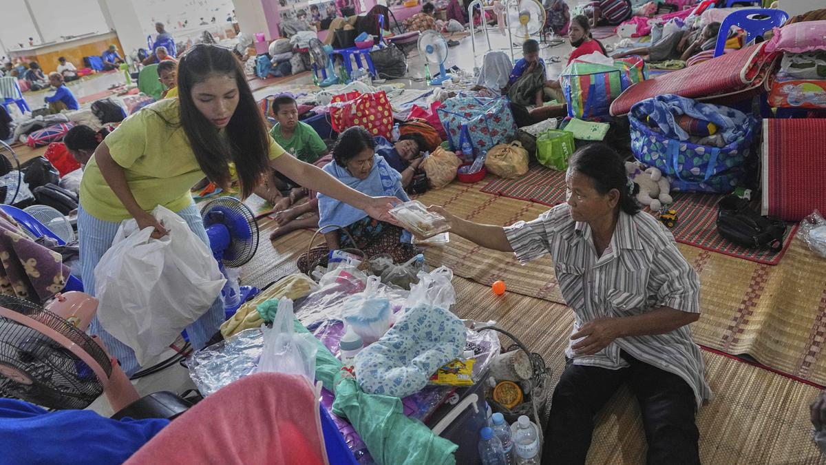 Trump’s threat to slap 36% tariffs pushes Thailand, Cambodia toward ceasefire
