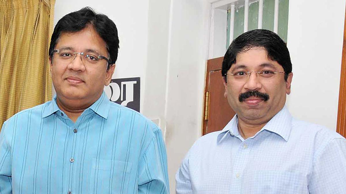 Sun TV slips 4% amid Maran family legal dispute!