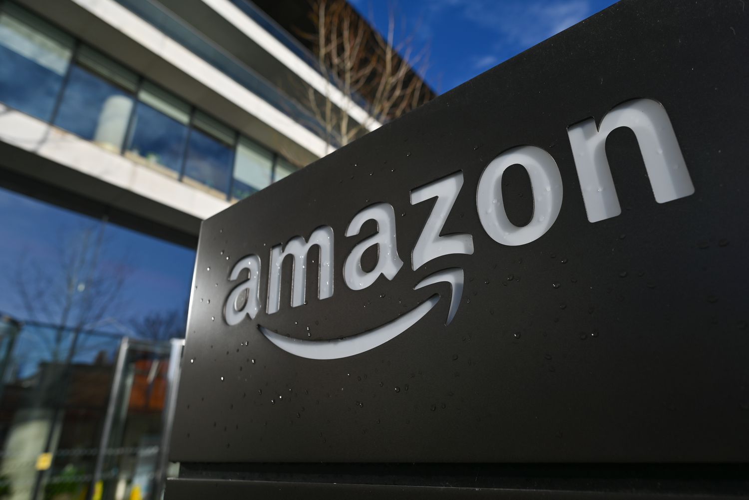 U.S. Retail Giants cut India orders after Trump's Tariff shock!