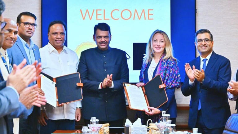 Starlink Lands in India via Maharashtra Partnership!