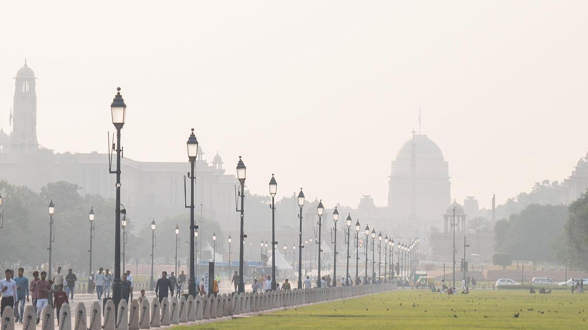 Delhi’s air quality stays Very Poor amid smog; light rain may offer brief relief! Delhi’s air quality stays Very Poor amid smog; light rain may offer brief relief!