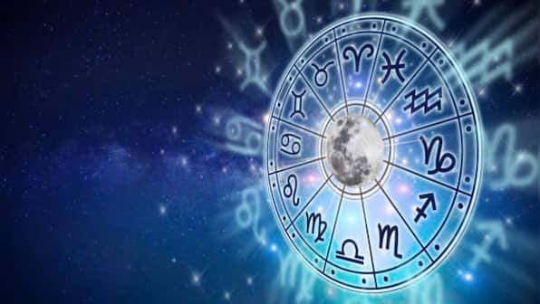 Starlight Snapshot: Daily Horoscope Outlook for December 4!