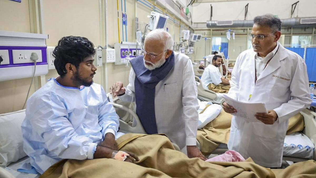 PM Modi visits blast Survivors at LNJP Hospital, Reaffirms Justice will be served!