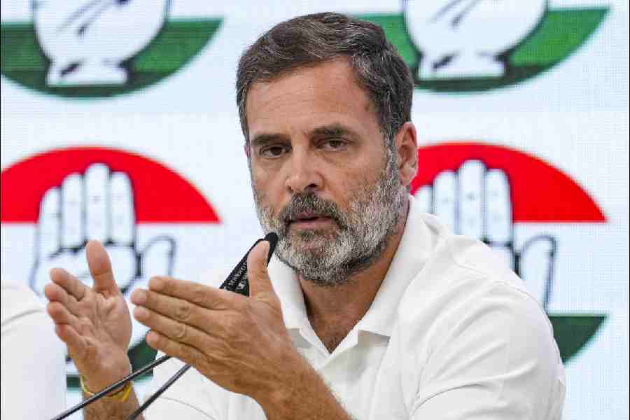Rahul Gandhi accuses EC of erasing evidence in  fixed  election!