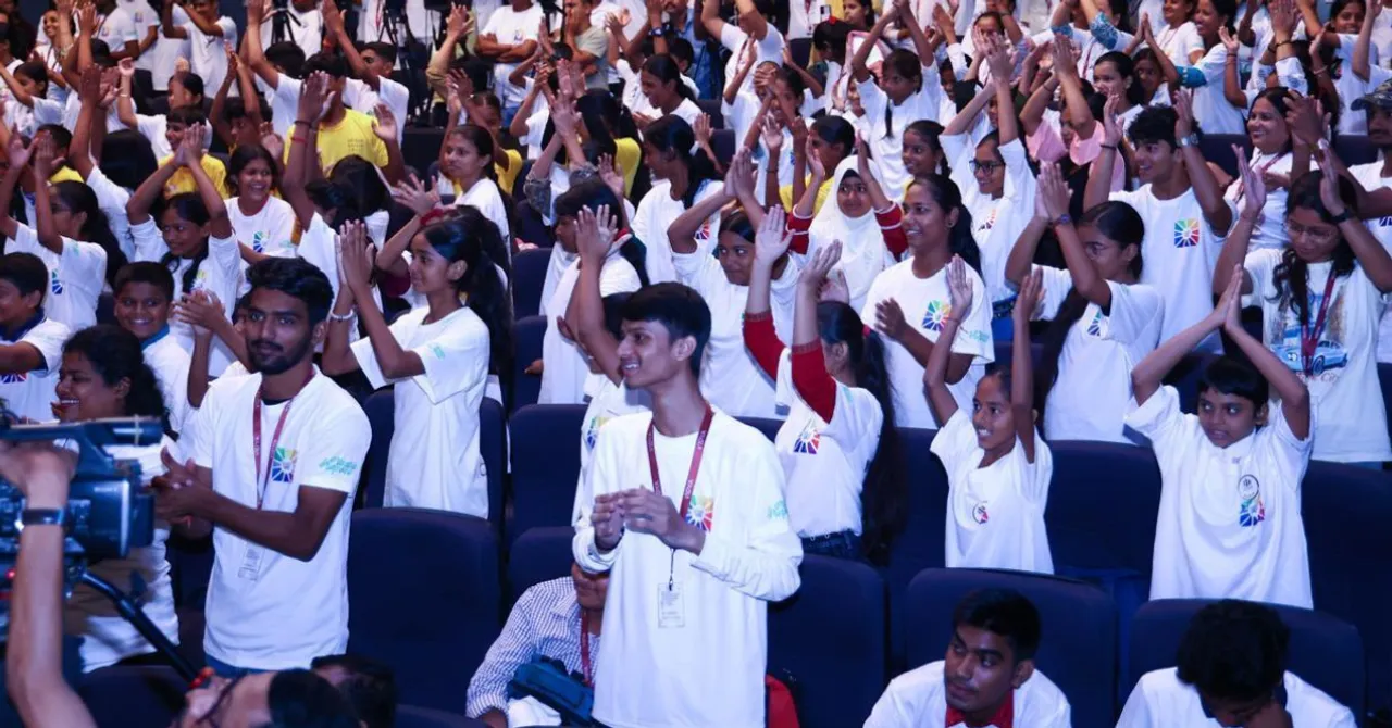 From trash to trendy - these T-shirts have a surprising story!