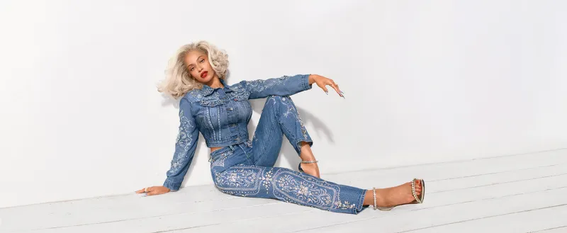 Beyoncé s Levi s Ad claps back at Sydney Sweeney controversy!