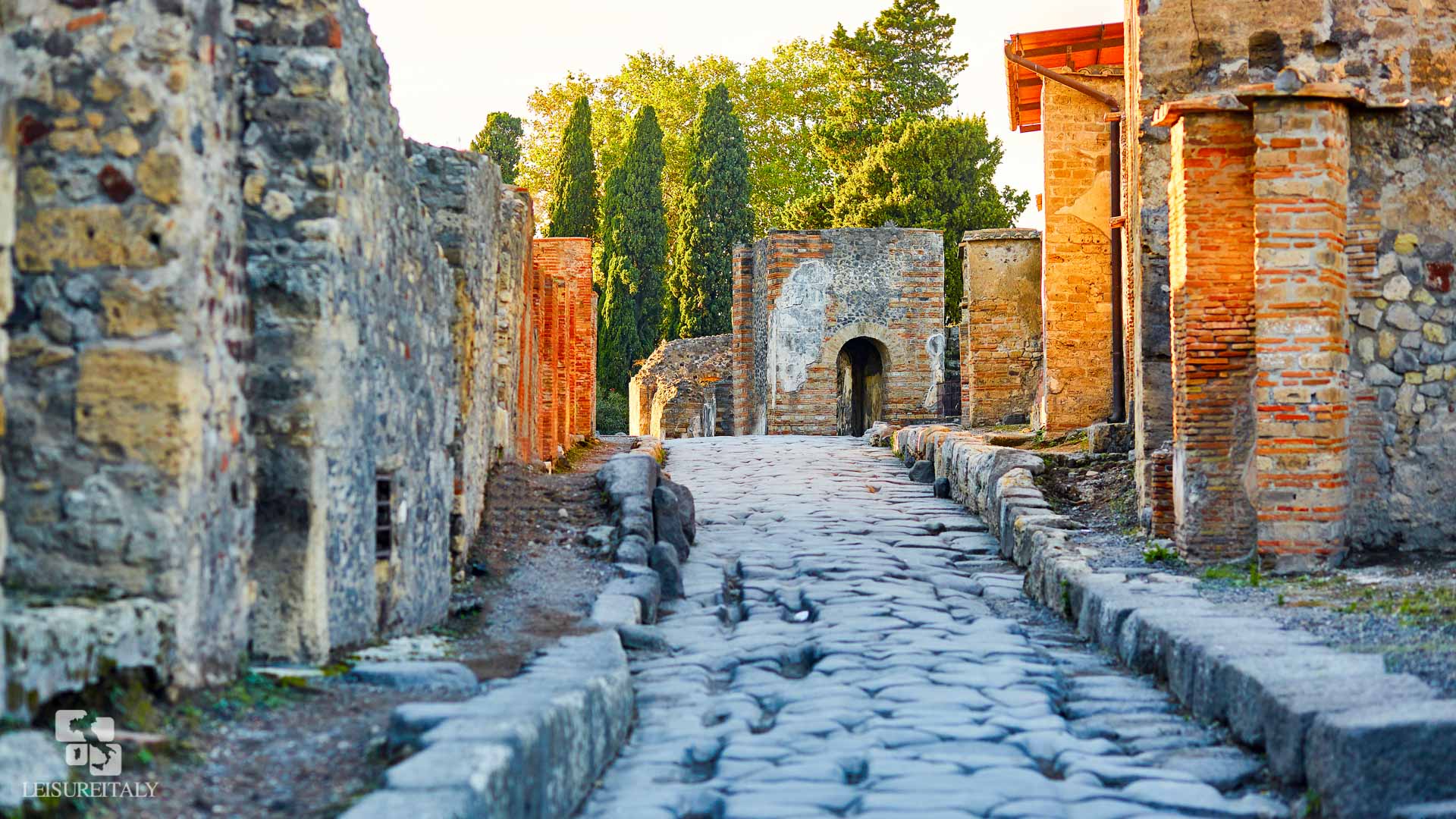 These lost cities are still standing after centuries…